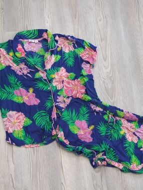 crown & ivy Navy, Green & Pink Tropical Pajama Set Size L Has Hole